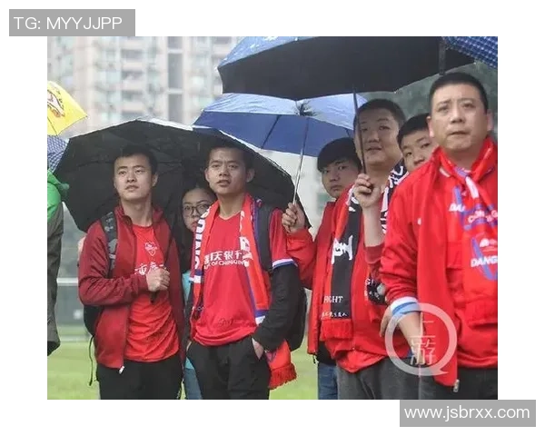 力帆足球俱乐部转让消息引发关注球迷期待新东家带来变革与发展